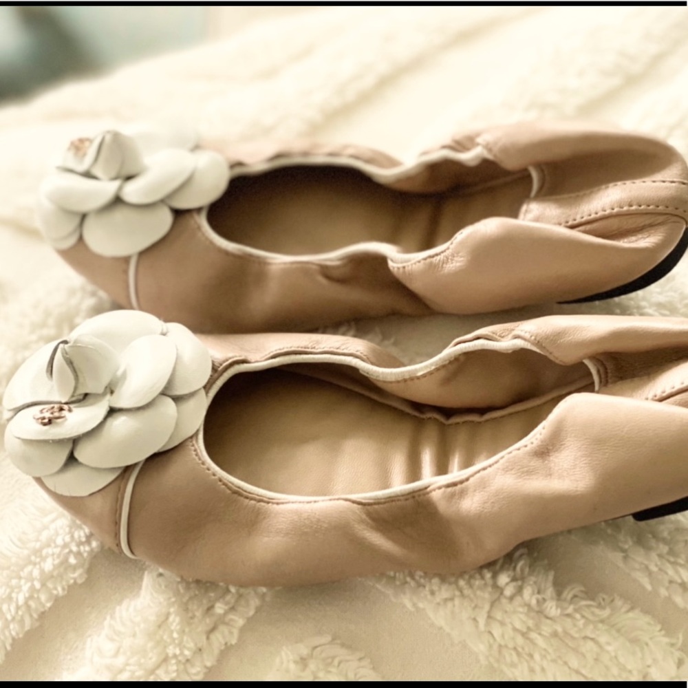 Beautiful real lamb leather ballerina flats